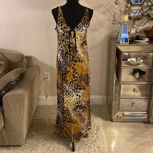 Diamond tea leopard print dress size small